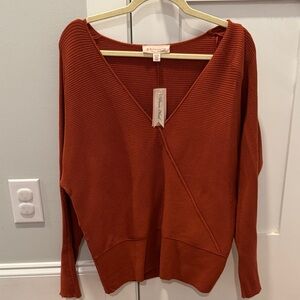 Philosophy Women's V-Neck Sweater in Warm Rust